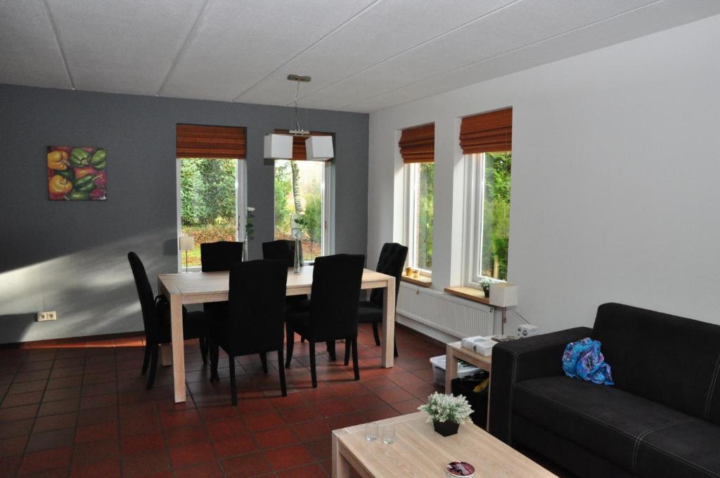 Sellingen Vakantiepark De Bronzen Eik חדר תמונה